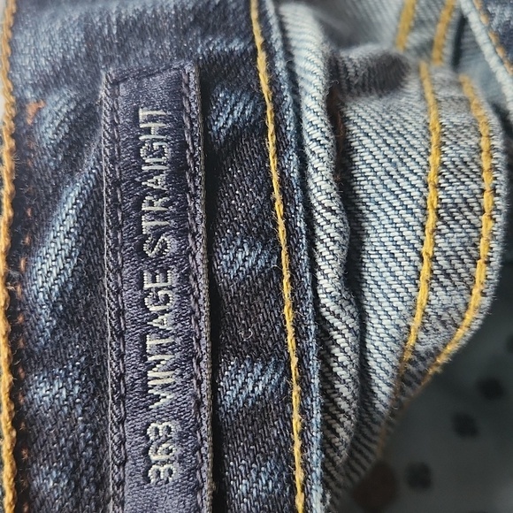 Lucky Brand Classic Blue Denim Jeans - Picture 6 of 6